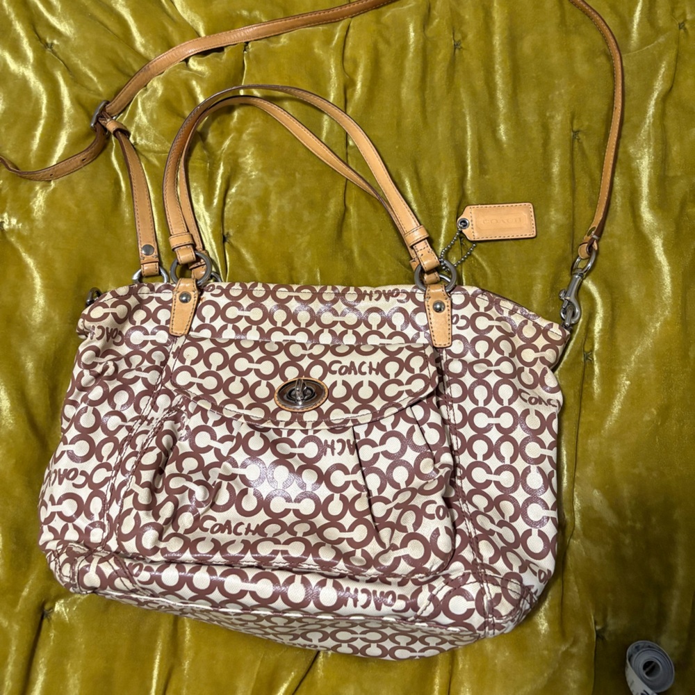 Coach Leah Signature Embossed Patent Leather Tote Bag